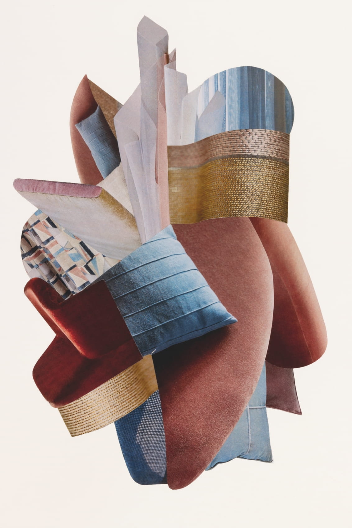 Künstlerische Collage aus Stoffen, Kissen und Materialmustern von Die Stoffmacher in Baden-Württemberg, die textile Expertise, Qualität und die Zusammenarbeit mit europäischen Manufakturen zeigt.
